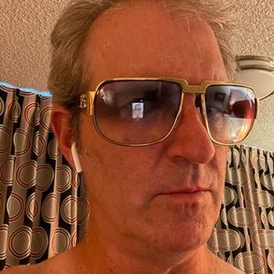 Meet your Posher, Jeff